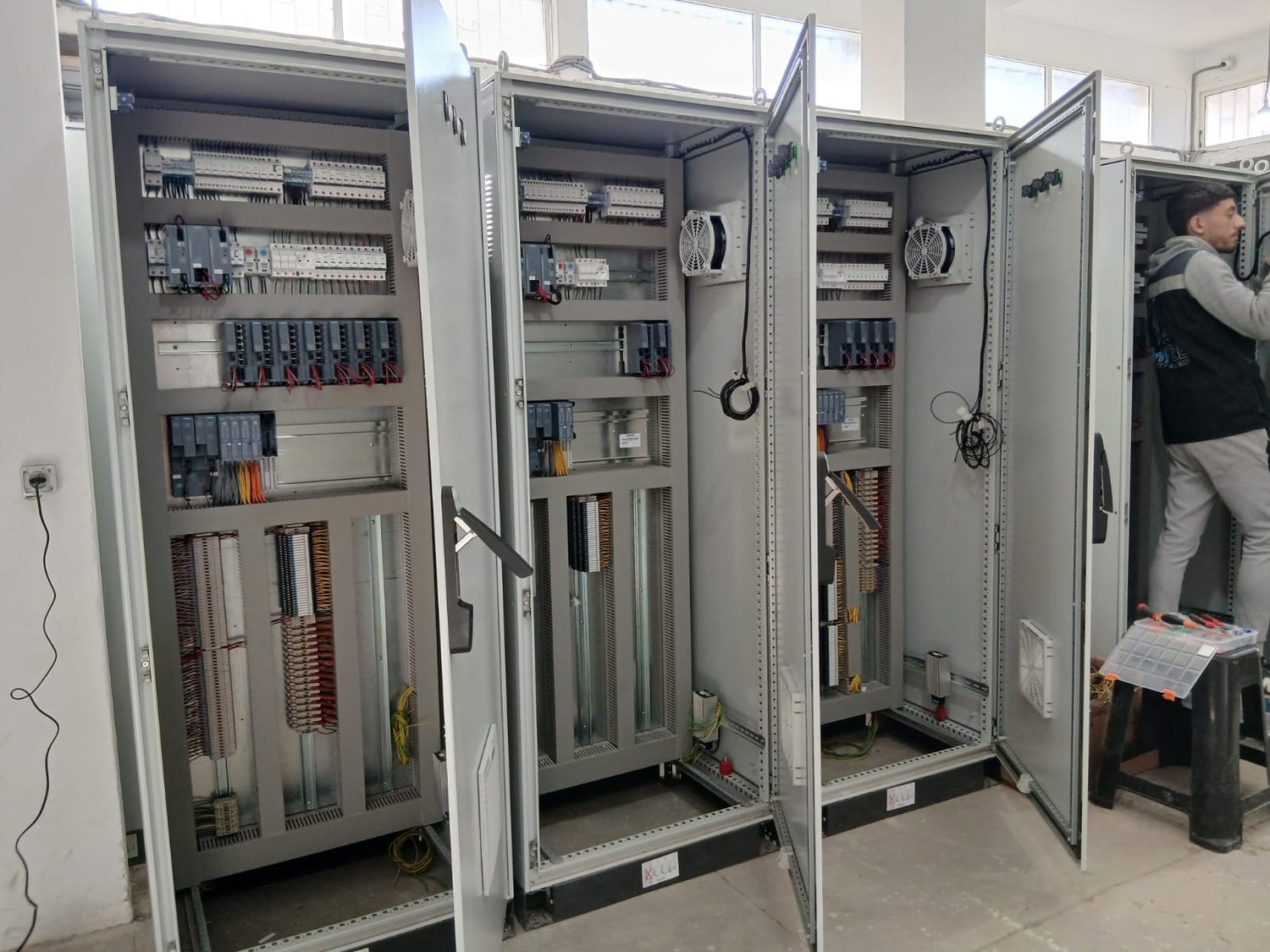 Armoire électrique basse tension